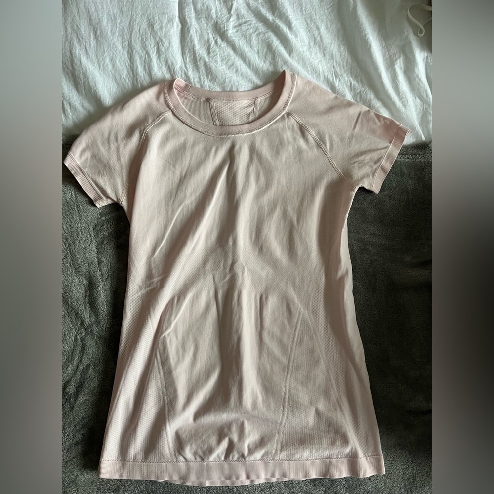 Athleta baby pink workout top